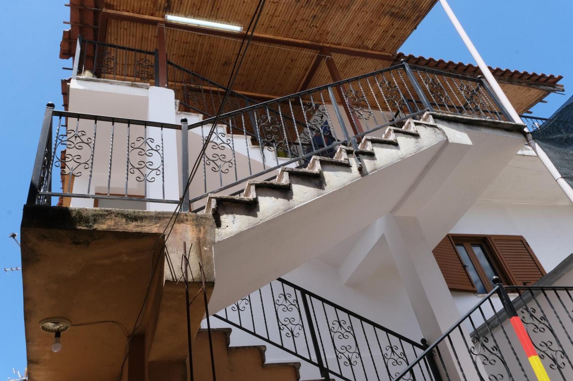 My Hostel - Privates And Dorms Shkodër Екстериор снимка